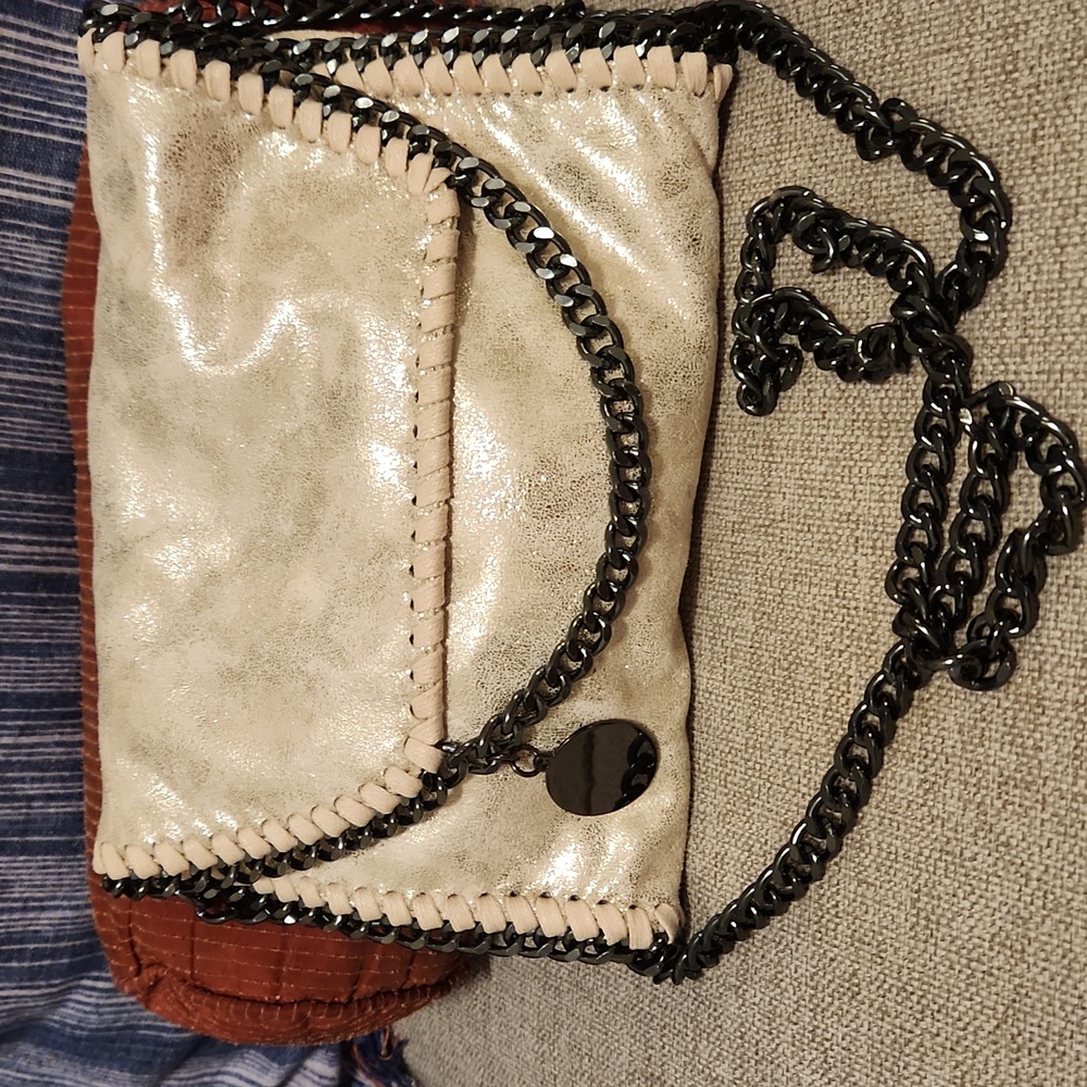 Mersi Alicia Crossbody.  Vegan leather.